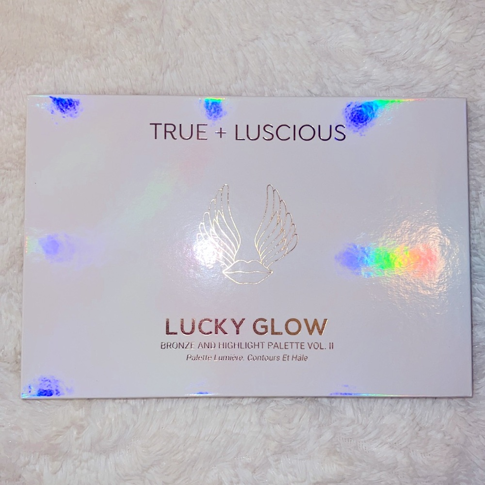 True + Luscious Lucky Glow Bronze and Highlight Palette Vol 2